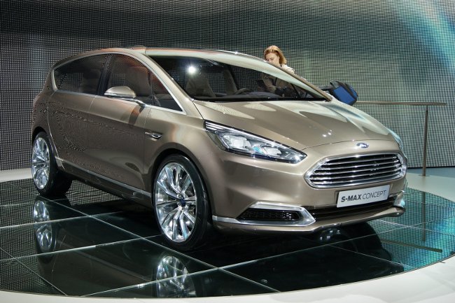 ford s max koncept predni svetlomety oled