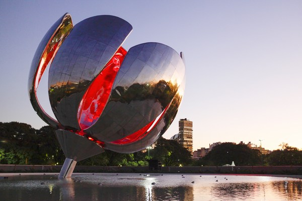RGB LED lights installed in Floralis Genérica