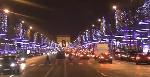 VIDEO: Vánoční osvětlení v Paříži 2012