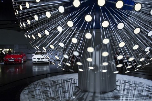 OLED instalace v muzeu BMW